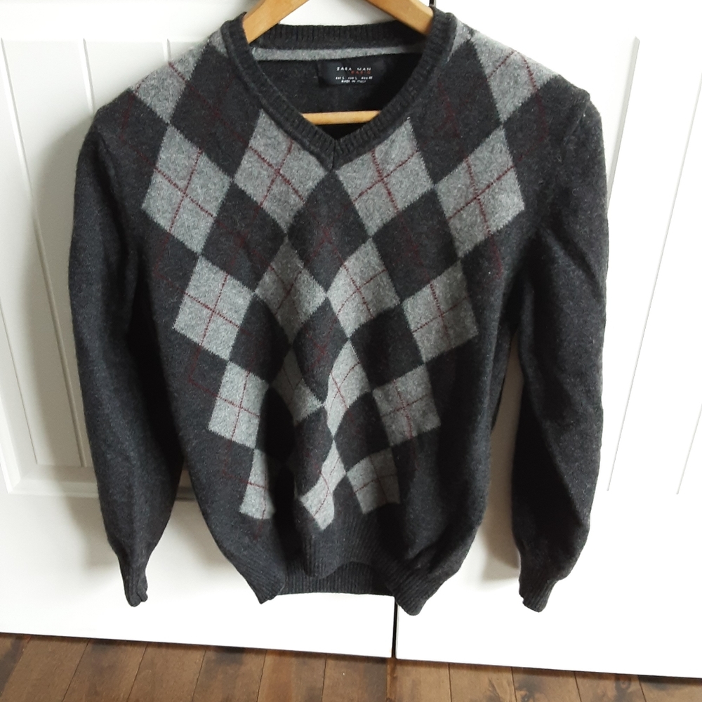 Zara v neck